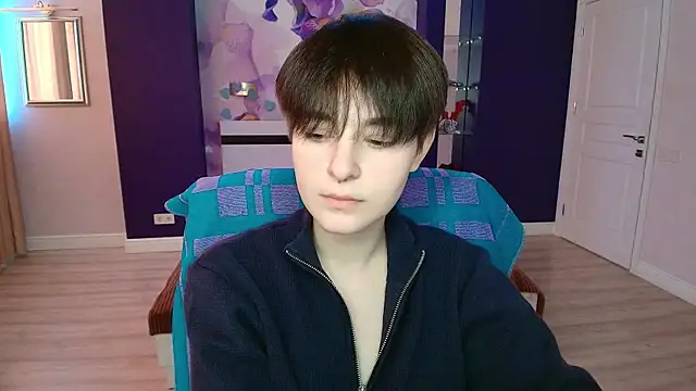 EmiliaYours online show from February 10, 2025, 1:22 pm