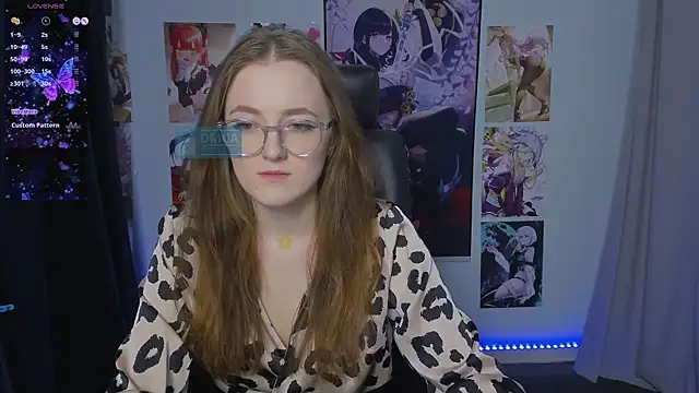 luna berryy online show from December 21, 2024, 7:49 pm