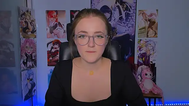 luna berryy online show from January 17, 2025, 8:22 pm