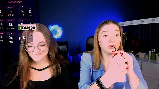 luna berryy online show from February 4, 2025, 8:17 pm