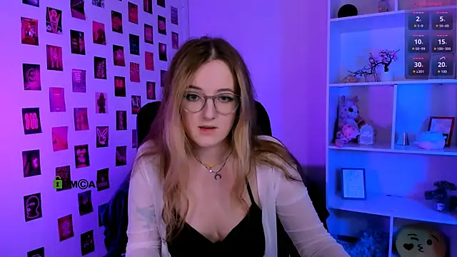 Snapshot of luna_berryy chatting on July 15, 2026, 6:46 pm luna berryy online show from July 15, 2026, 6:46 pm