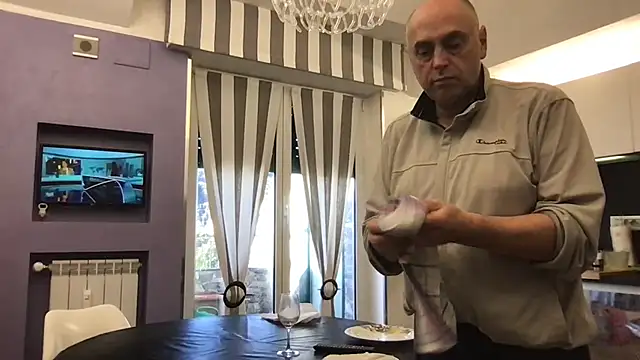 pantomax online show from November 26, 2025, 1:34 pm