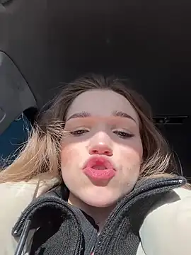 KitteCat online show from March 9, 2025, 11:03 am