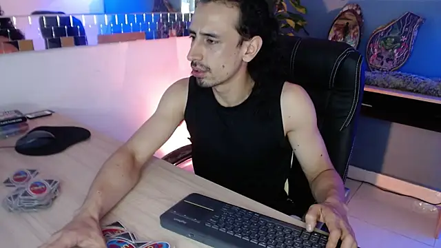 Sr Magnus  online show from March 14, 2025, 1:05 am