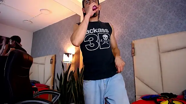 Sr Magnus  online show from September 14, 2025, 3:27 am