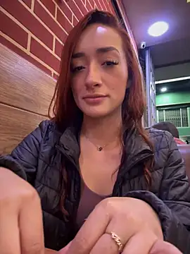 Snapshot of ariiel_ chatting on January 19, 2025, 11:43 pm ariiel online show from January 19, 2025, 11:43 pm