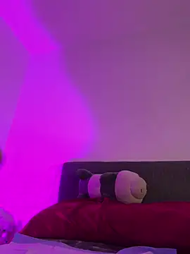 Snapshot of ariiel_ chatting on March 2, 2025, 2:19 am ariiel online show from March 2, 2025, 2:19 am