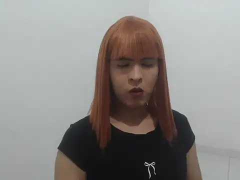 Snapshot of estefania224 chatting on April 27, 2026, 11:25 pm estefania224 online show from April 27, 2026, 11:25 pm