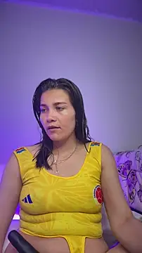 Snapshot of aurora_divine chatting on June 13, 2026, 8:40 pm aurora divine online show from June 13, 2026, 8:40 pm