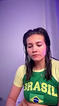 Snapshot of aurora_divine chatting on July 7, 2026, 8:35 pm aurora divine online show from July 7, 2026, 8:35 pm