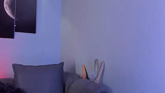 maddy walker online show from February 10, 2025, 8:21 pm