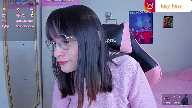 Lucyy-hess online show from April 11, 2026, 9:30 pm