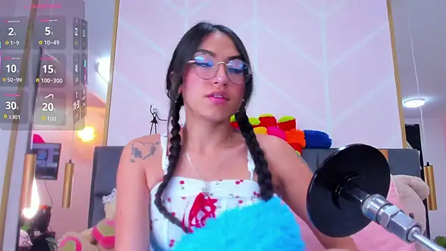 MadyJackson online show from November 12, 2025, 11:32 am