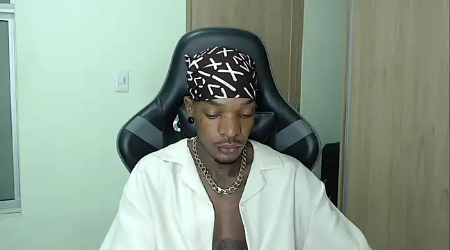 Snapshot of asaapr chatting on December 13, 2024, 4:22 am asaapr online show from December 13, 2024, 4:22 am