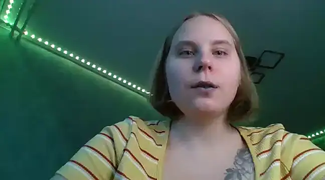 Snapshot of Thalia__Star chatting on December 11, 2024, 12:55 pm Thalia Star online show from December 11, 2024, 12:55 pm