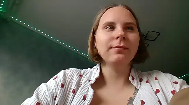 Snapshot of Thalia__Star chatting on December 12, 2024, 9:40 am Thalia Star online show from December 12, 2024, 9:40 am