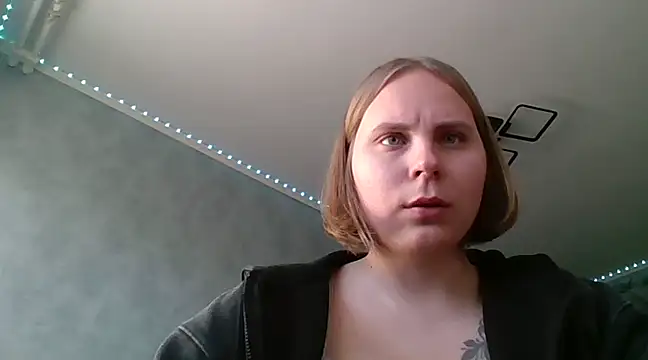 Snapshot of Thalia__Star chatting on December 13, 2024, 9:13 am Thalia Star online show from December 13, 2024, 9:13 am