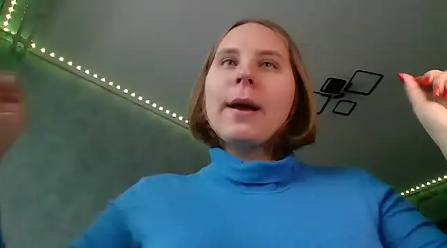 Snapshot of Thalia__Star chatting on December 15, 2024, 11:12 am Thalia Star online show from December 15, 2024, 11:12 am