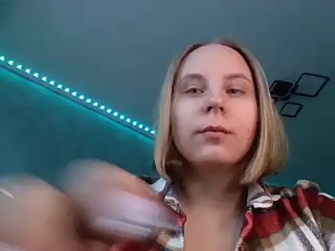 Snapshot of Thalia__Star chatting on December 26, 2024, 9:11 am Thalia Star online show from December 26, 2024, 9:11 am