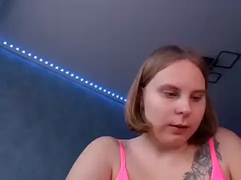 Snapshot of Thalia__Star chatting on December 27, 2024, 8:02 am Thalia Star online show from December 27, 2024, 8:02 am