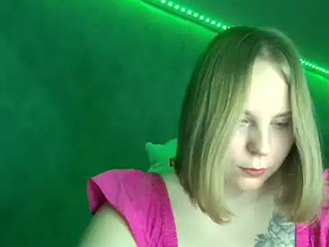 Snapshot of Thalia__Star chatting on January 22, 2025, 4:55 am Thalia Star online show from January 22, 2025, 4:55 am