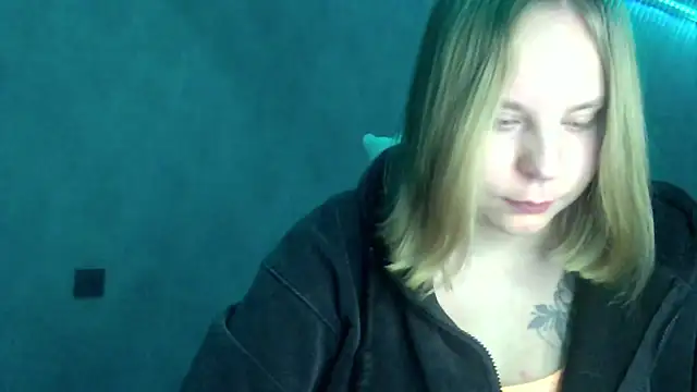 Snapshot of Thalia__Star chatting on January 31, 2025, 4:47 am Thalia Star online show from January 31, 2025, 4:47 am