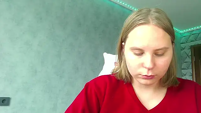 Snapshot of Thalia__Star chatting on February 7, 2025, 7:40 am Thalia Star online show from February 7, 2025, 7:40 am