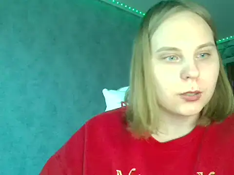 Snapshot of Thalia__Star chatting on March 3, 2025, 1:20 pm Thalia Star online show from March 3, 2025, 1:20 pm