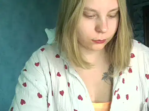 Snapshot of Thalia__Star chatting on March 13, 2025, 5:11 am Thalia Star online show from March 13, 2025, 5:11 am