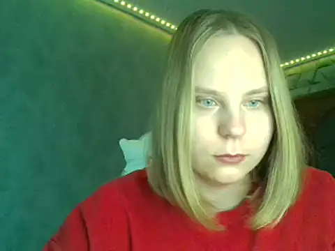 Snapshot of Thalia__Star chatting on March 14, 2025, 5:27 am Thalia Star online show from March 14, 2025, 5:27 am