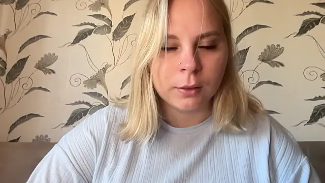 Snapshot of Thalia__Star chatting on September 25, 2025, 9:57 am Thalia Star online show from September 25, 2025, 9:57 am