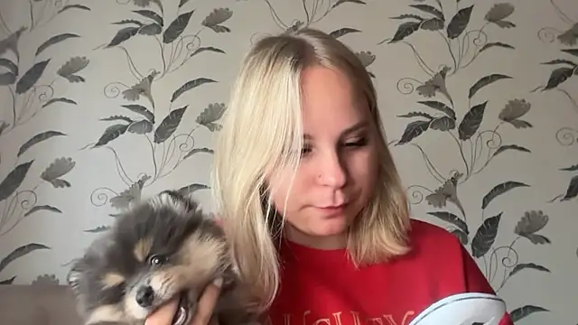 Snapshot of Thalia__Star chatting on October 1, 2025, 9:59 am Thalia Star online show from October 1, 2025, 9:59 am