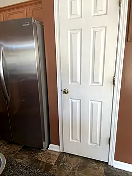 choclatepeaach online show from November 6, 2025, 4:08 pm