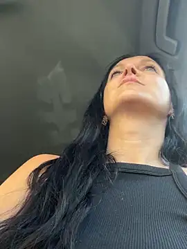 -OLYA- online show from September 24, 2025, 12:52 pm