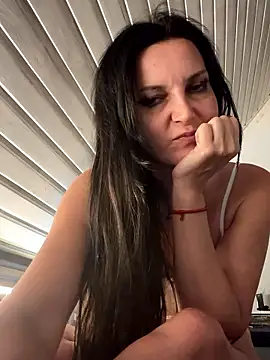 -OLYA- online show from January 8, 2026, 7:05 pm