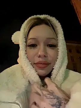 babydolll online show from October 11, 2025, 5:33 pm