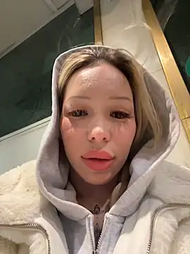 babydolll online show from October 19, 2025, 11:22 am