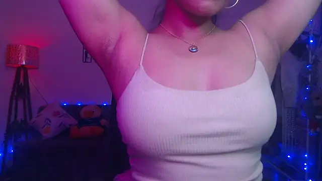 Zonayesha online show from February 18, 2026, 10:28 pm