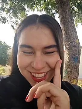 Snapshot of Caro_kitty- chatting on November 5, 2025, 12:38 pm Caro kitty- online show from November 5, 2025, 12:38 pm