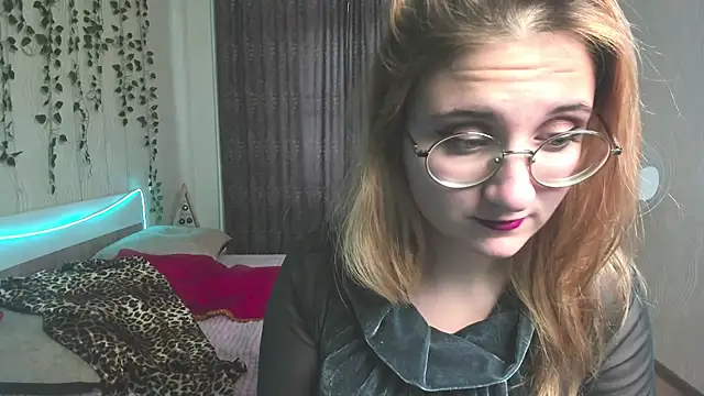 Snapshot of Miss_Elsa_ chatting on December 6, 2024, 8:15 am Miss Elsa online show from December 6, 2024, 8:15 am