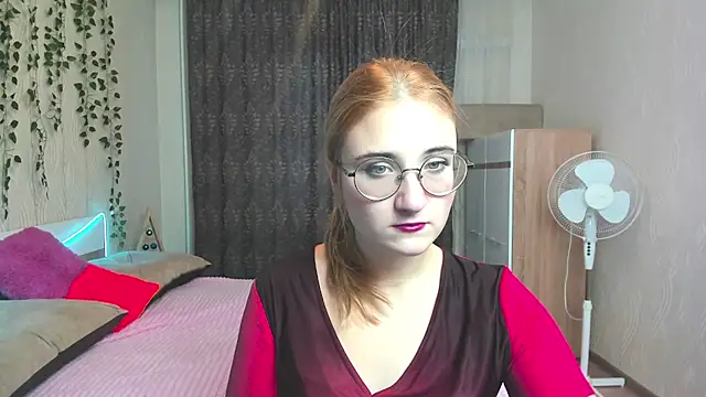 Snapshot of Miss_Elsa_ chatting on December 14, 2024, 3:07 am Miss Elsa online show from December 14, 2024, 3:07 am