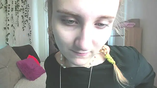 Snapshot of Miss_Elsa_ chatting on February 12, 2025, 4:44 am Miss Elsa online show from February 12, 2025, 4:44 am
