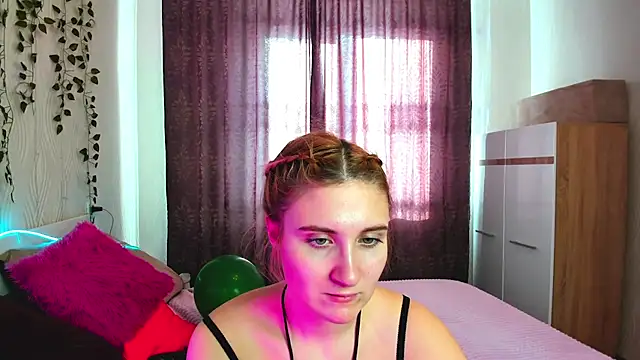 Snapshot of Miss_Elsa_ chatting on February 15, 2025, 6:55 am Miss Elsa online show from February 15, 2025, 6:55 am