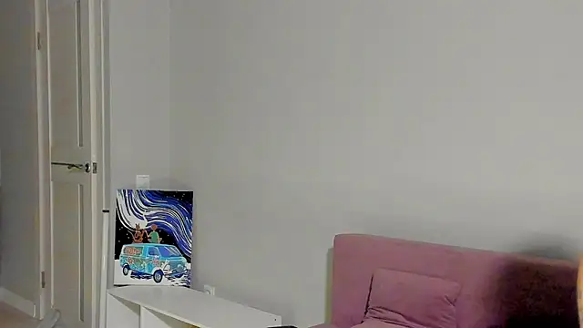 Snapshot of EllaSky_xoxo chatting on December 8, 2024, 1:13 am EllaSky xoxo online show from December 8, 2024, 1:13 am