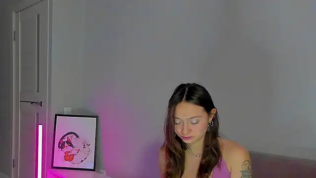 Snapshot of EllaSky_xoxo chatting on December 8, 2024, 4:14 am EllaSky xoxo online show from December 8, 2024, 4:14 am