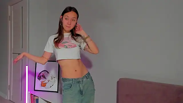 Snapshot of EllaSky_xoxo chatting on December 11, 2024, 11:43 pm EllaSky xoxo online show from December 11, 2024, 11:43 pm