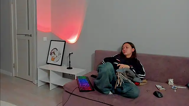 Snapshot of EllaSky_xoxo chatting on January 25, 2025, 7:17 am EllaSky xoxo online show from January 25, 2025, 7:17 am