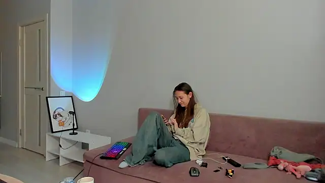 Snapshot of EllaSky_xoxo chatting on February 5, 2025, 6:46 am EllaSky xoxo online show from February 5, 2025, 6:46 am