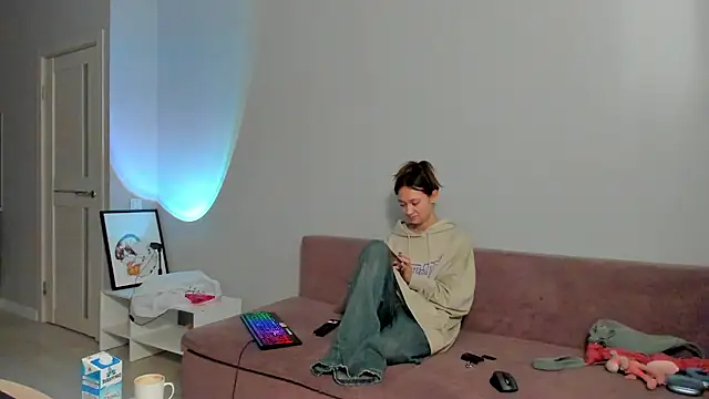 Snapshot of EllaSky_xoxo chatting on February 5, 2025, 9:46 am EllaSky xoxo online show from February 5, 2025, 9:46 am