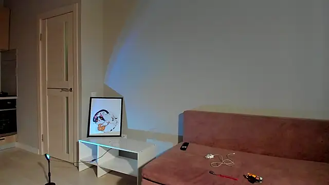 Snapshot of EllaSky_xoxo chatting on February 12, 2025, 11:07 am EllaSky xoxo online show from February 12, 2025, 11:07 am